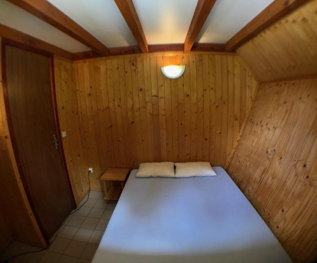 Chalet Dans Le Parc D'Un Manoir Du Xixeme Angles  Екстер'єр фото